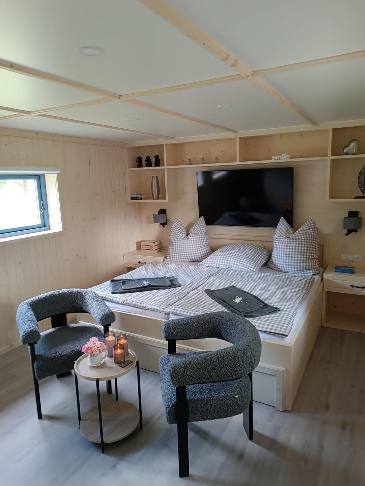 Tiny House & Alpaka-Erlebnis Im Ruhner Land - Naturidylle Pur Ziegendorf Ngoại thất bức ảnh